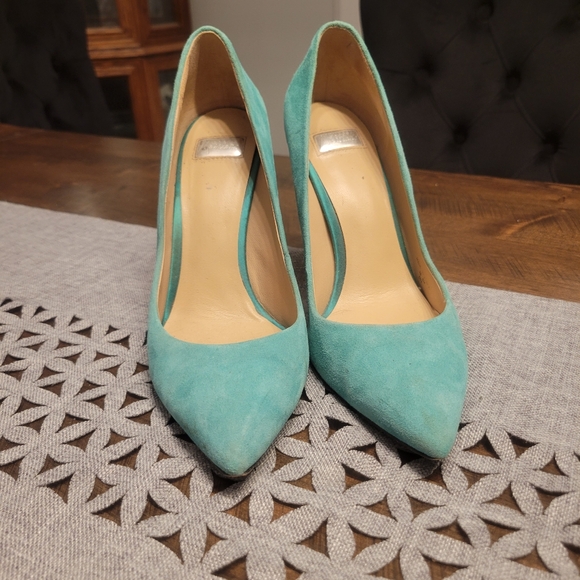 Marciano Pumps - Picture 2 of 2